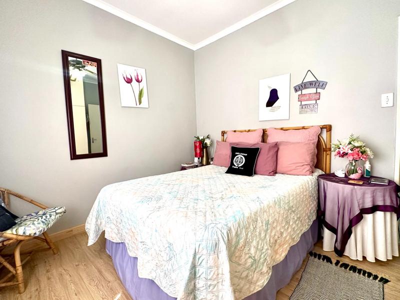 3 Bedroom Property for Sale in Bergzicht Western Cape